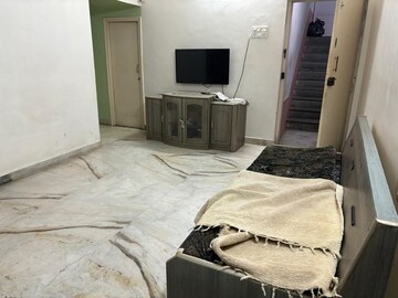 Bedroom in 2 BHK Apartment at Raheja Vistas Phase 3, Mohammadwadi – for Rent