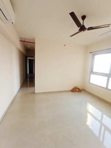 Room in 2 BHK Apartment at Piramal Vaikunth, Balkum Pada – for Sale