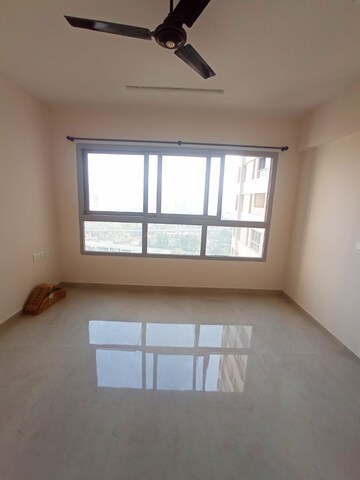 Room in 2 BHK Apartment at Piramal Vaikunth, Balkum Pada – for Sale