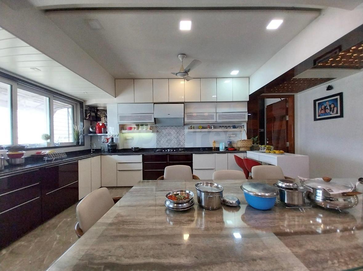 5 BHK + Pooja Room Apartment For Sale in Kasturi Heights