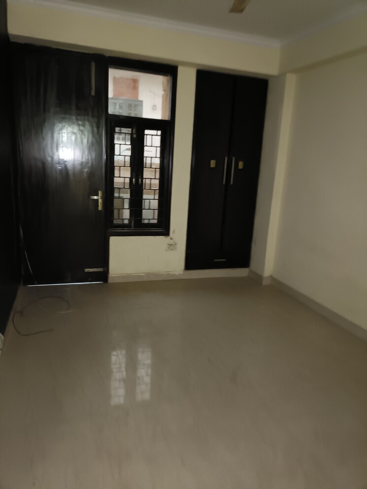 Room, vasant kunj 3 Bedroom 1100 Sq.Ft. Builder Floor In Vasant Kunj Delhi 7918247