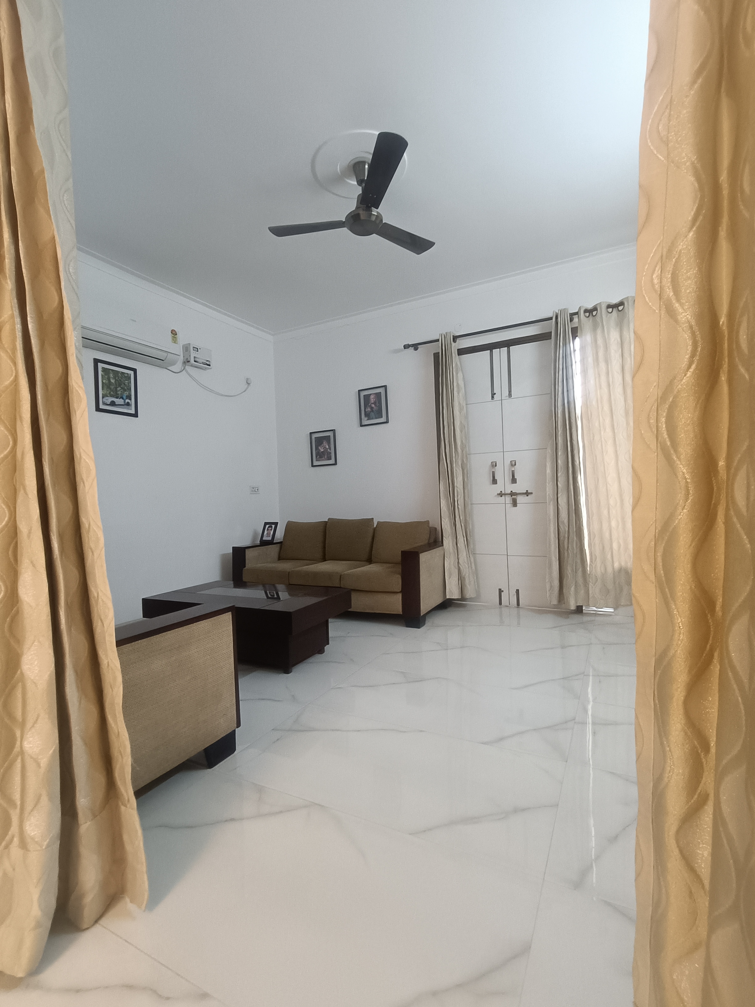 6+ BHK + Pooja Room Independent House For Sale in Ansal Plaza Sector-23