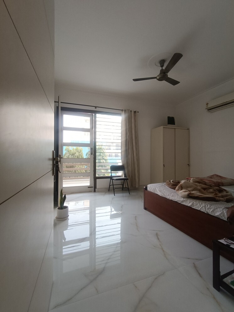 Master Bedroom, ansal-plaza-sector-23 6+ Bedroom 4200 Sq.Ft. Independent House In Sector 23 Gurgaon 7918289