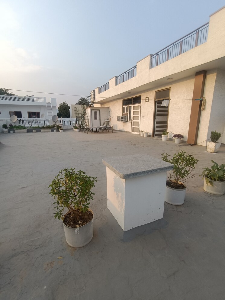 Exterior View, ansal-plaza-sector-23 6+ Bedroom 4200 Sq.Ft. Independent House In Sector 23 Gurgaon 7918289