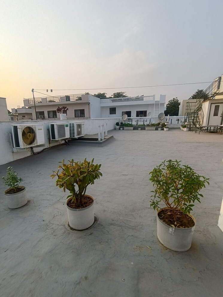 Exterior View, ansal-plaza-sector-23 6+ Bedroom 4200 Sq.Ft. Independent House In Sector 23 Gurgaon 7918289