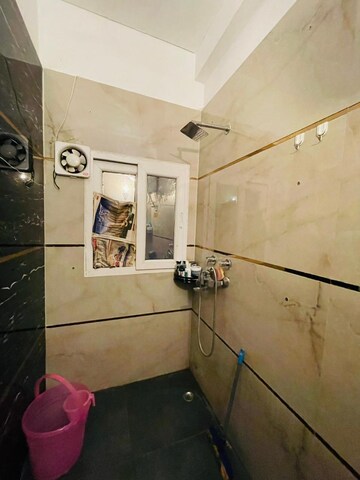 Master Bedroom in 4 BHK Builder Floor at Defence Colony – for Rent
