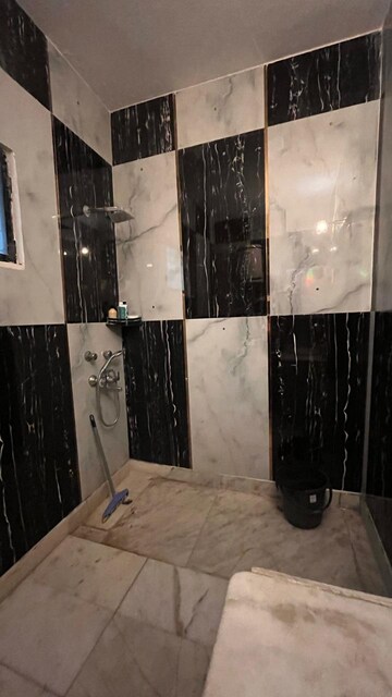 Master Bedroom in 4 BHK Builder Floor at Defence Colony – for Rent