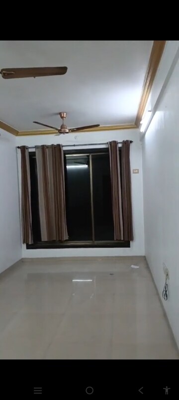 Bedroom in 2 BHK Apartment at Kurla East – for Rent