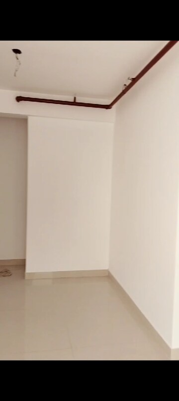 Room in 2 BHK Apartment at Hiranimanthan Shree Ganesh Krupa CHS, Kurla East – for Rent