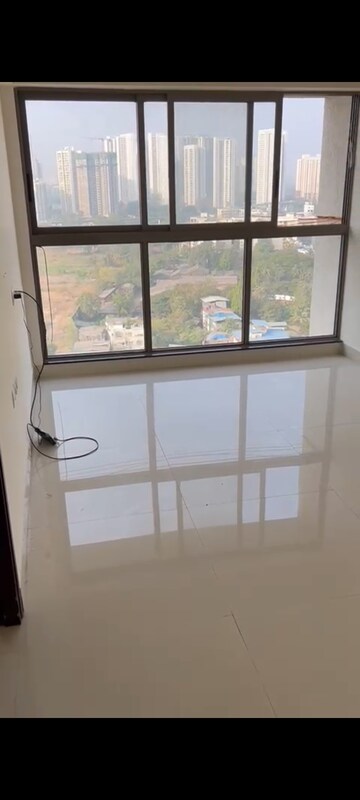 Room in 1 BHK Apartment at Lodha Casa Viva, Majiwada – for Rent