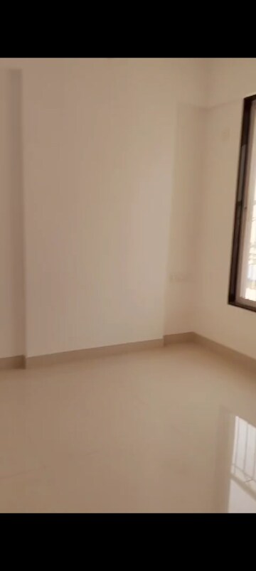 Room in 2 BHK Apartment at Kurla East – for Rent