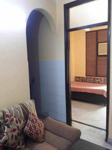 Bedroom in 2 BHK Builder Floor at Yusuf Sarai – for Rent