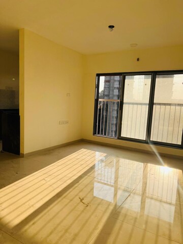 Room in 2 BHK Apartment at Kurla East – for Rent