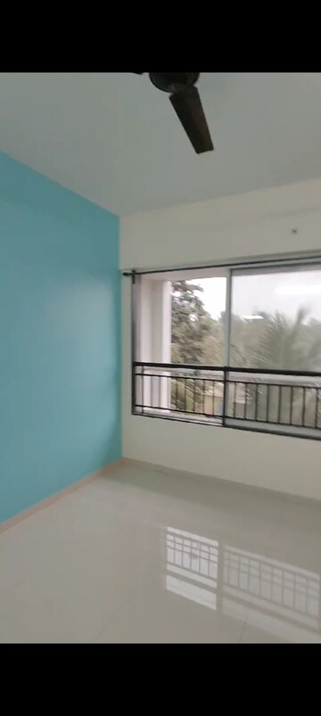 Room in 2 BHK Apartment at Ghatkopar East – for Rent