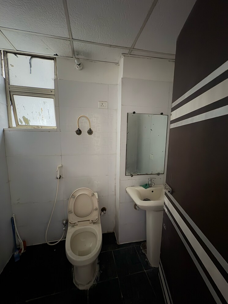 Bathroom, mr-proview-shalimar-city 2 Bedroom 1082 Sq.Ft. Apartment In Avantika Extension Ghaziabad 7918410