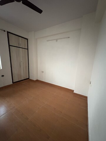 Room in 2 BHK Apartment at MR Proview Shalimar City, Avantika Extension – for Sale