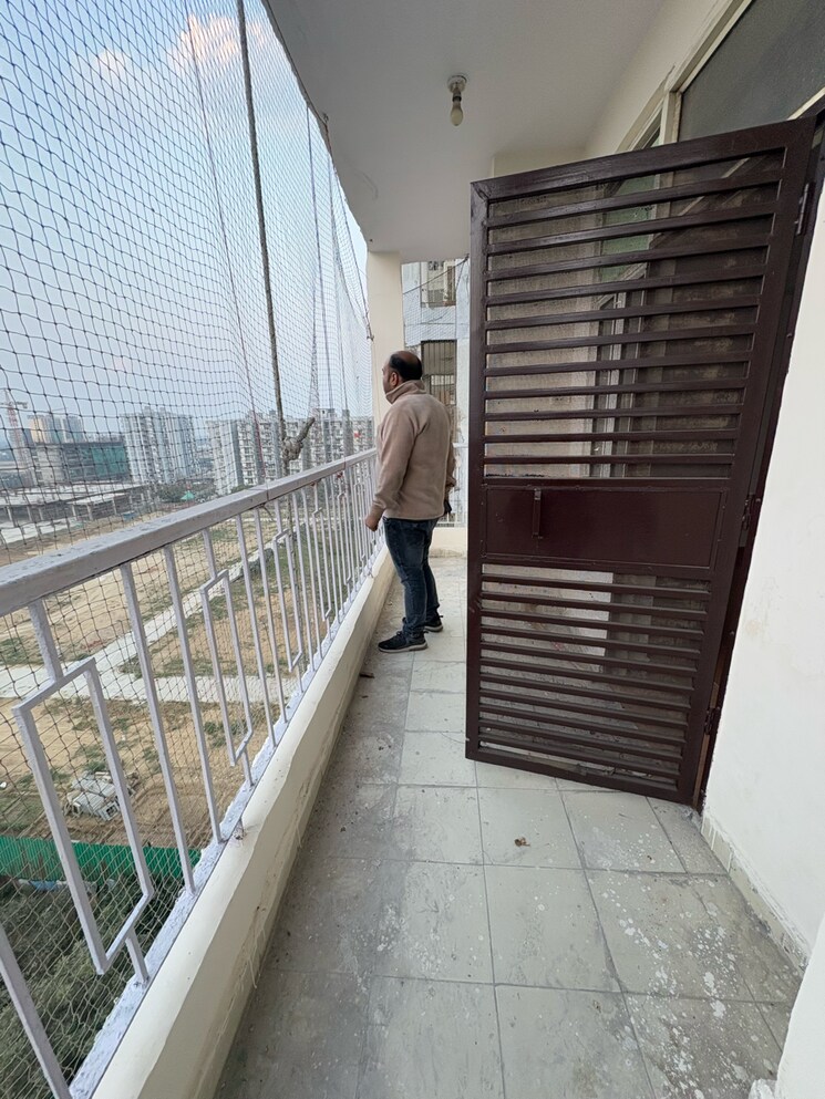 Balcony, mr-proview-shalimar-city 2 Bedroom 1082 Sq.Ft. Apartment In Avantika Extension Ghaziabad 7918410