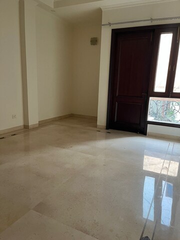 4 BHK Builder Floor For Rent in South Extension ii