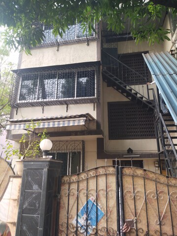 Room in  Pg at Kurla East – for Rent