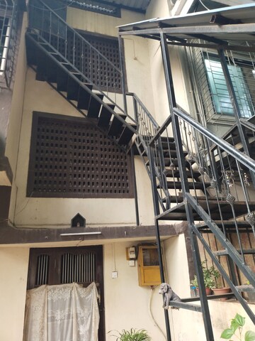 Room in  Pg at Kurla East – for Rent