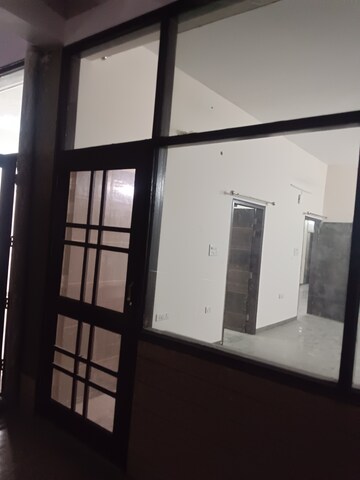 Room in 1 BHK Villa at Tulip Mall, Sector 46 – for Rent