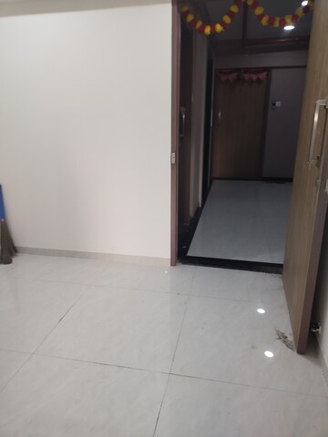 Room in 2 BHK Apartment at Ghatkopar East – for Rent