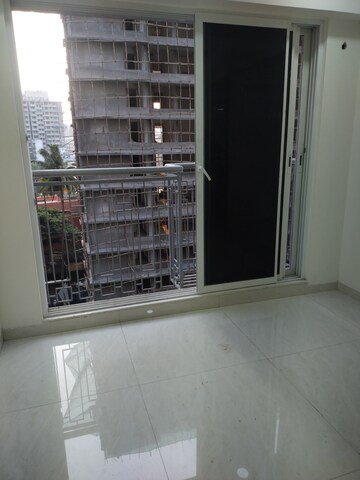 Room in 2 BHK Apartment at Ghatkopar East – for Rent