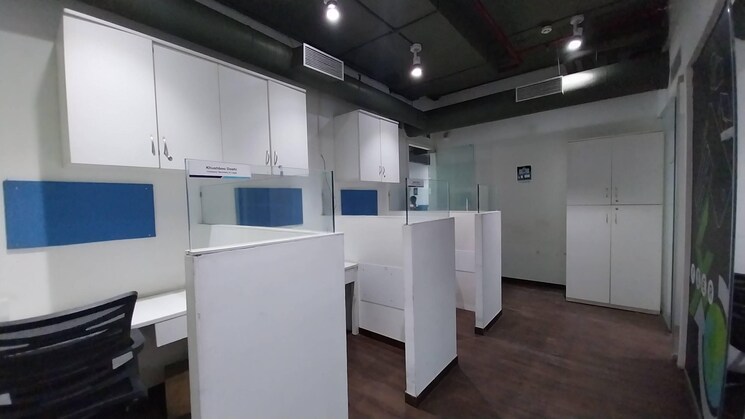 Team Area, juhu-omkar Commercial Office Space 1900 Sq.Ft. In Andheri West Mumbai 7918512