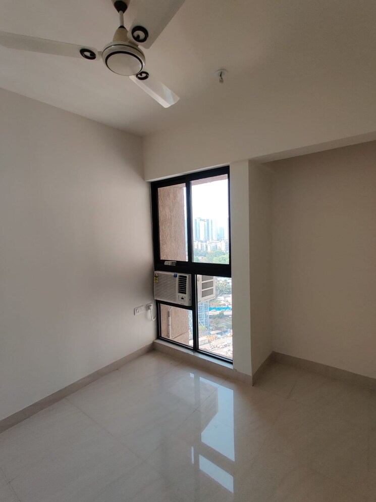 Room, lodha-crown-quality-homes 1 Bedroom 317 Sq.Ft. Apartment In Majiwada Thane 7918537