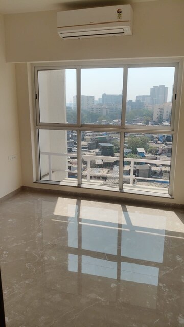 Master Bedroom in 1 BHK Apartment at LnT Veridian, Powai – for Rent