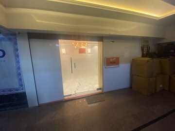 Room in  Office Space at Best Complex Andheri West, Andheri West – for Rent