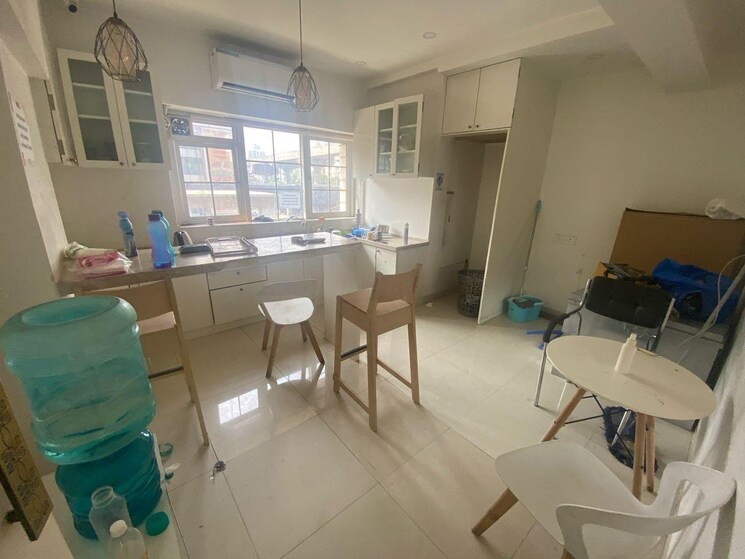 Team Area, best-complex-andheri-west Commercial Office Space 2300 Sq.Ft. In Andheri West Mumbai 7918571