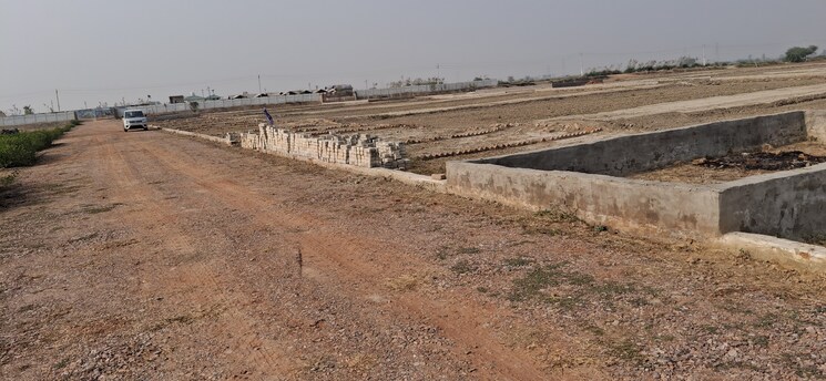 undefined, upsidc site b  110 Sq.Yd. Plot In Upsidc Site B Greater Noida 7918574