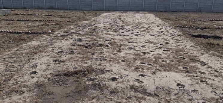 undefined, upsidc site b  110 Sq.Yd. Plot In Upsidc Site B Greater Noida 7918574