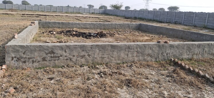 undefined, upsidc site b  110 Sq.Yd. Plot In Upsidc Site B Greater Noida 7918574