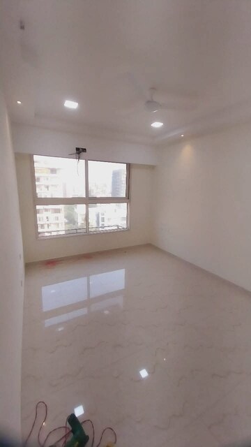 Master Bedroom in 2 BHK Apartment at Crescent Horizon, Kandivali East – for Rent