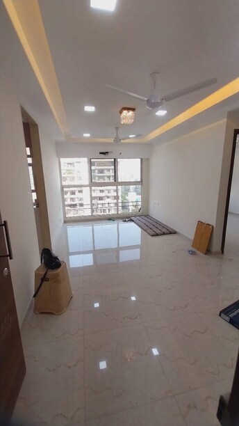 2 BHK Apartment For Rent in Crescent Horizon Kandivali East Mumbai  7918623