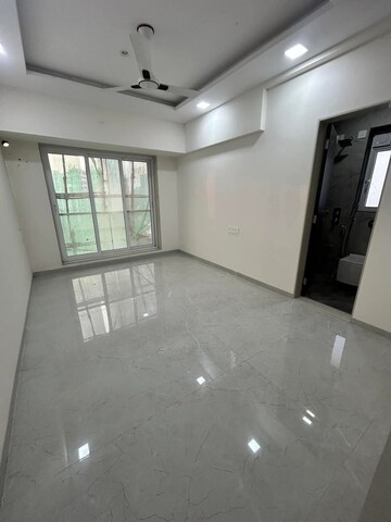 Room in 2 BHK Apartment at Mahindra Roots, Kandivali East – for Rent