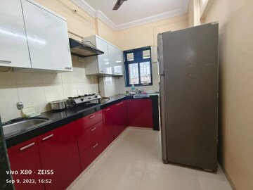 Master Bedroom in 2 BHK Apartment at Green Hills, Kandivali East – for Rent