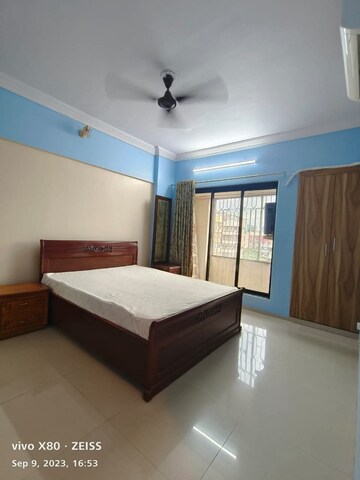 Bedroom in 2 BHK Apartment at Green Hills, Kandivali East – for Rent