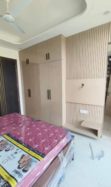 Bedroom in 2 BHK Builder Floor at Sector 40 – for Rent