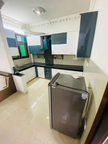 Master Bedroom in 3 BHK Builder Floor at Sector 40 – for Rent