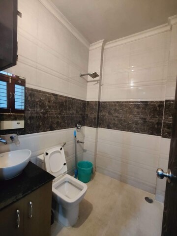 Bathroom in 3 BHK Builder Floor at Sector 40 – for Rent