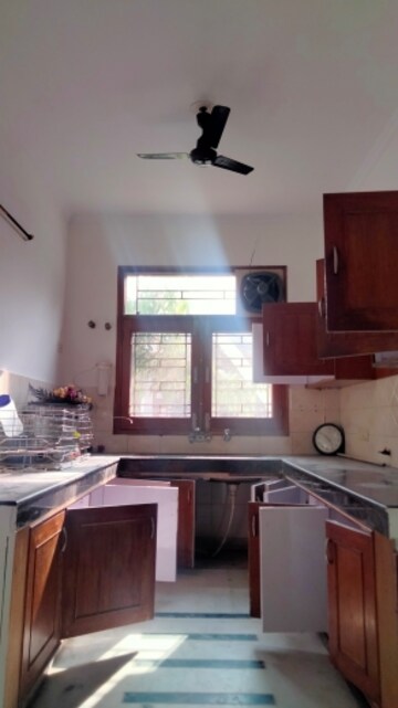 Master Bedroom in 3 BHK Builder Floor at Sector 15 ii – for Rent