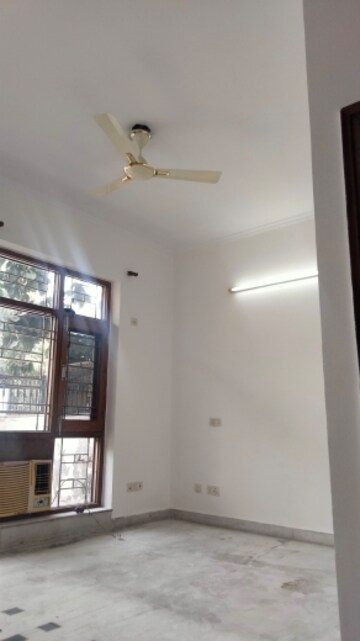 Furnished Amenities in 3 BHK Builder Floor at Sector 15 ii – for Rent