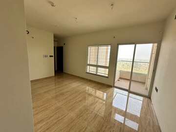 Room in 2 BHK Apartment at VTP Cygnus, Kharadi – for Rent