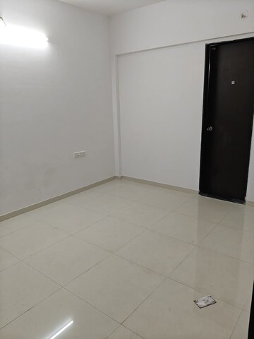 Room in 2 BHK Apartment at Goel Ganga Constella, Kharadi – for Rent