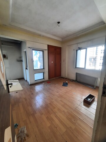 Room in 2.5 BHK Apartment at Vijay Enclave, Waghbil – for Sale