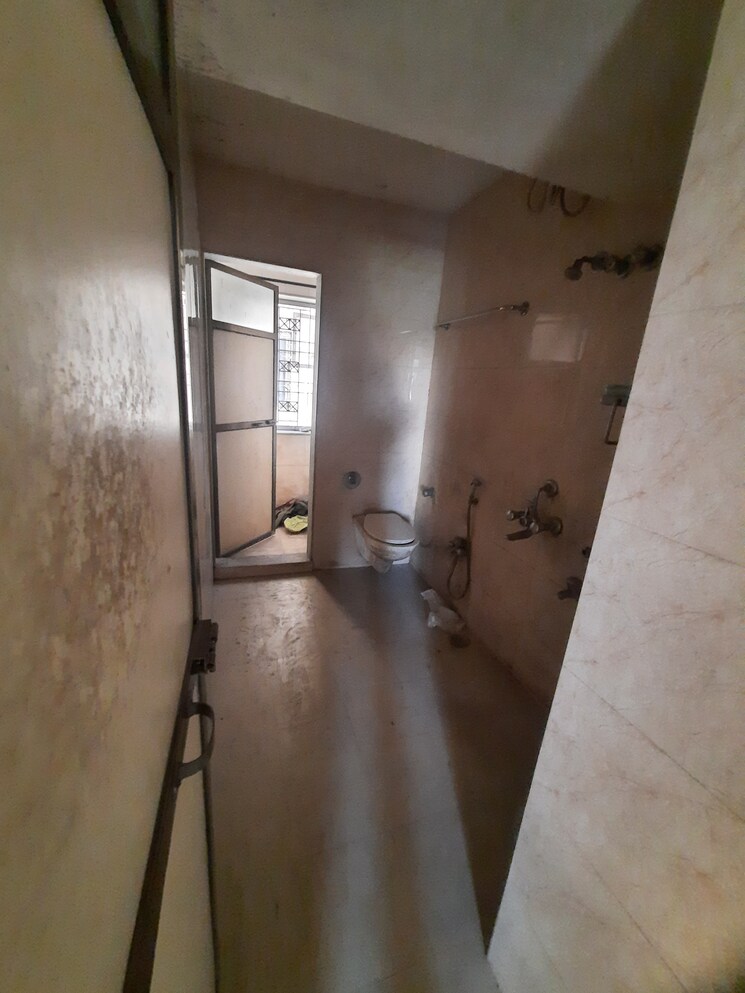 Bathroom, vijay-enclave 2.5 Bedroom 850 Sq.Ft. Apartment In Waghbil Thane 7918750