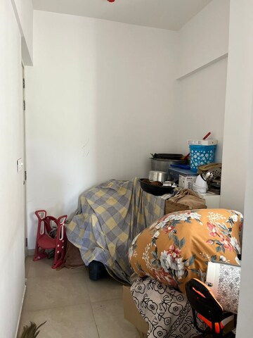 Room in 3.5 BHK Apartment at Gera Isle Royale, Bavdhan – for Rent